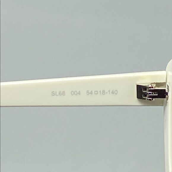 Saint Laurent cat-eye frame sunglasses - Picture 9 of 11